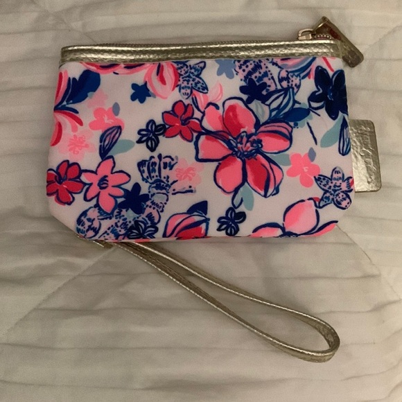 Lilly Pulitzer wristlet, change purse, and fits some phones! NWOT - Picture 1 of 12